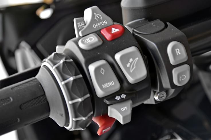BMW K1600B left hand switch cluster. BMW K1600B left hand switch cluster.