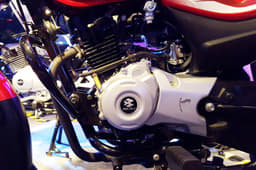 2018 Bajaj Platina image gallery