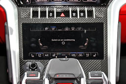 Lamborghini Urus Dashboard