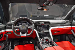 Lamborghini Urus Dashboard