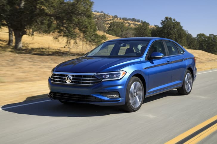 2018 Volkswagen Jetta image gallery