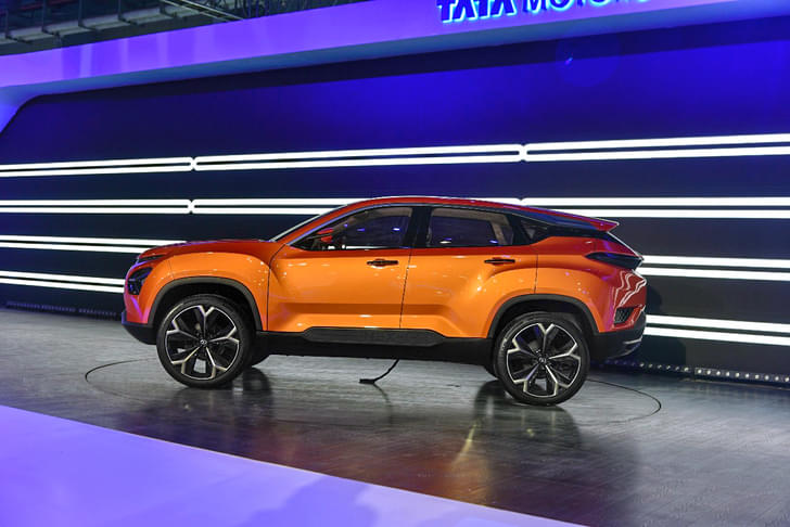 Tata Harrier Front Right Three Quarter