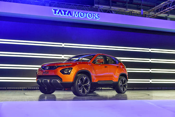 Tata Harrier Front Right Three Quarter