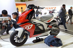 Auto Expo 2018 bikes and scooters image gallery