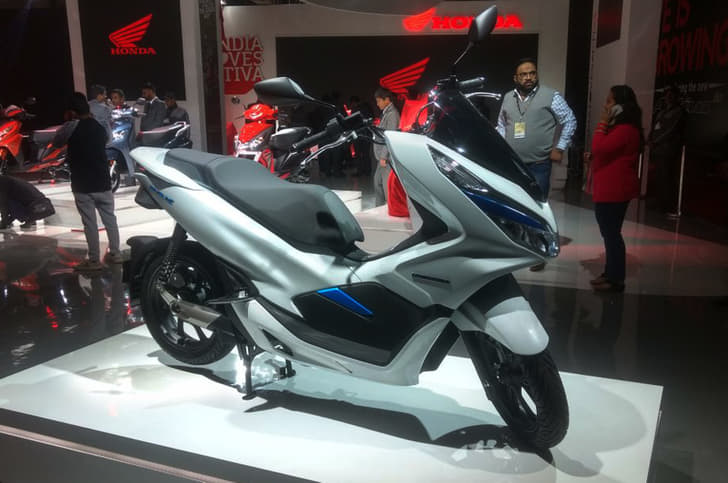Auto Expo 2018 bikes and scooters image gallery