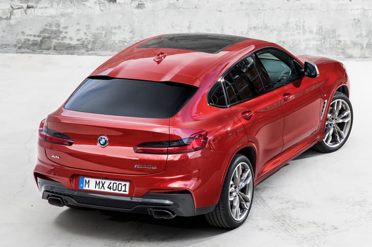 2018 BMW X4 SUV image gallery