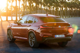 2018 BMW X4 SUV image gallery