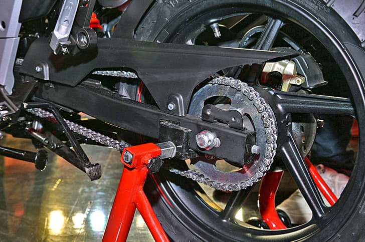 2018 TVS Apache RTR 160 4V image gallery