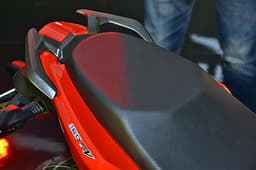 Split grab rails are also from the RTR 200. 