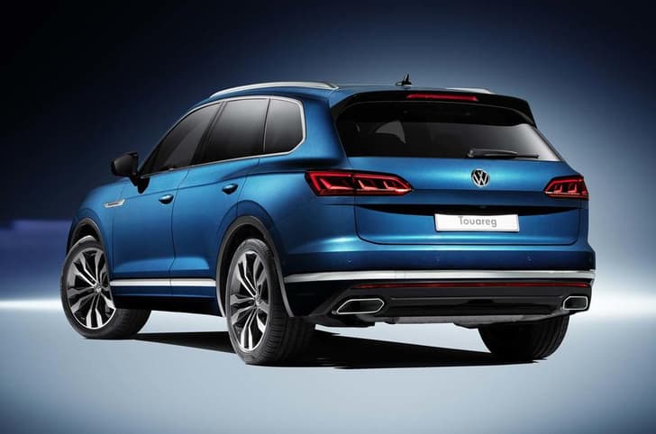 2018 Volkswagen Touareg image gallery