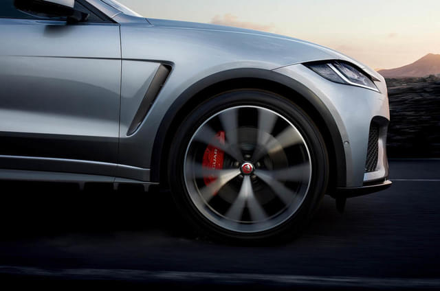 Alloy Wheels Image - 1985