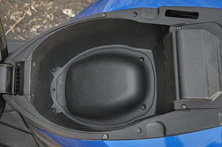 Large wheels and the largest fuel tank (7 litres) mean the SR 125 gets the narrowest boot.