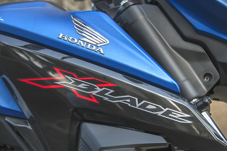 3-D logo on the fuel tank looks premium.