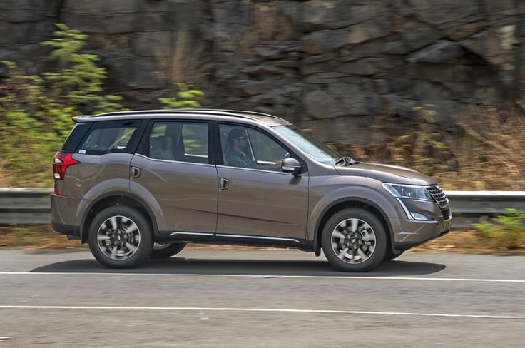 The chrome strip on the doors and roof rail design are new, but can easily be missed on first glance. The chrome strip on the doors and roof rail design are new, but can easily be missed on first glance.
