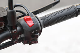 Switchgear is of good quality, the usual Suzuki fare. 