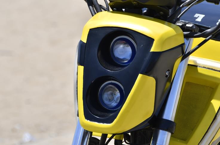 Funky looking dual headlight has been custom built. Funky looking dual headlight has been custom built.