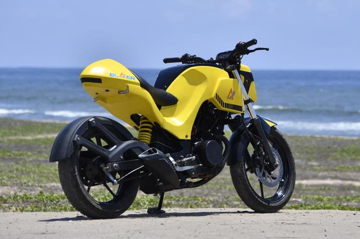 Based on the Yamaha FZ, but, looks more funky than the donor bike. Based on the Yamaha FZ, but, looks more funky than the donor bike.