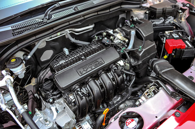 Open Bonnet Engine Shot Image - 11192