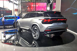 Jetour X 70 concept
