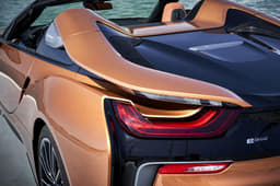 2018 BMW i8 Roadster image gallery