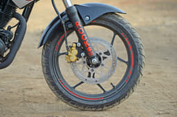 2018 TVS Apache RTR 160 4V vs Suzuki Gixxer SP image gallery