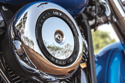 2018 Harley-Davidson Softail Deluxe image gallery