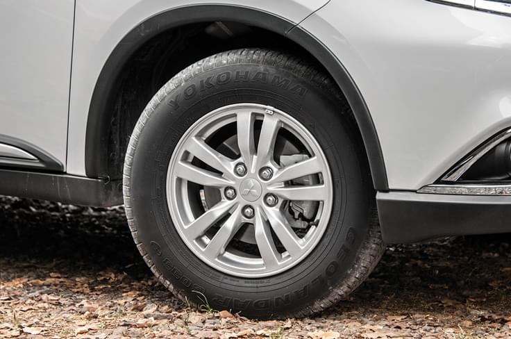 16-inch wheels feel a size too small. 16-inch wheels feel a size too small.