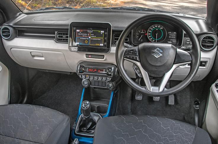 Bright, two-tone colour theme really lifts the cabin Bright, two-tone colour theme really lifts the cabin