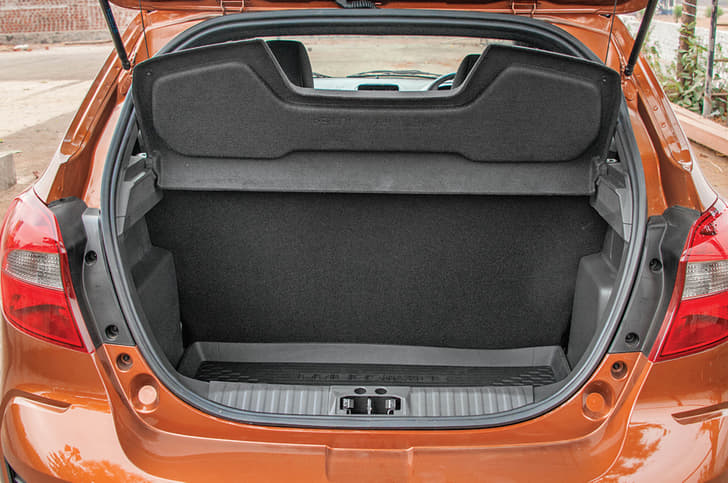 257-litre boot: Well-shaped boot, with a slightly lower loading lip.