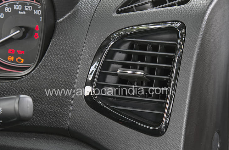 2018 Maruti Vitara Brezza AMT image gallery