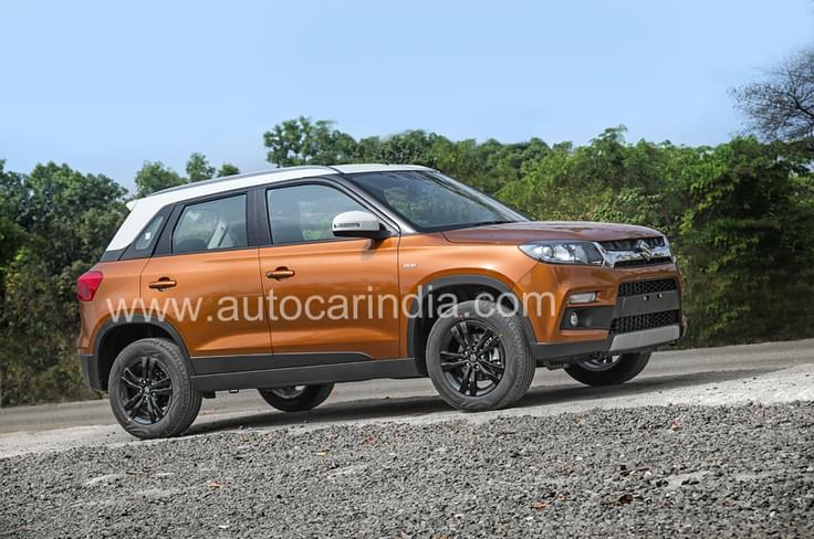 Black-finished 16-inch alloy wheels add to the sporty appeal. Black-finished 16-inch alloy wheels add to the sporty appeal.