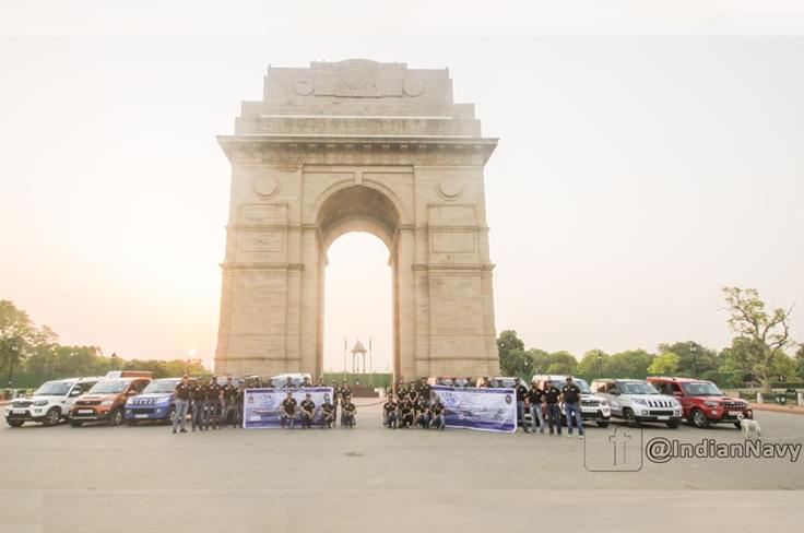 At the India Gate in Delhi. At the India Gate in Delhi.