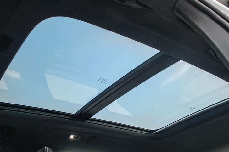 Panoramic sunroof makes cabin bright.