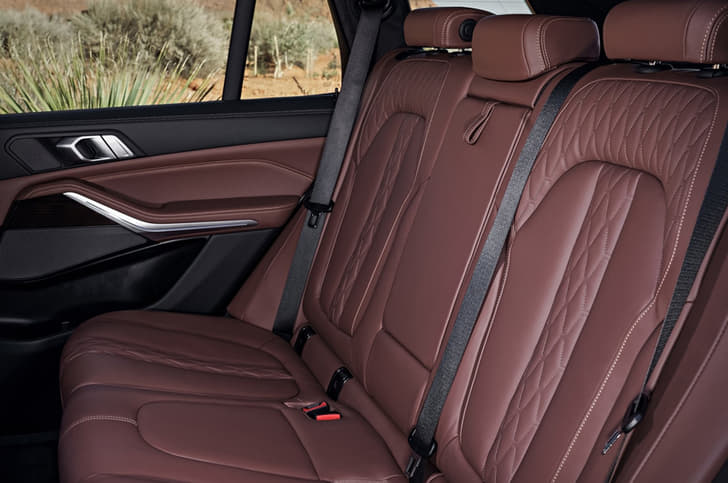 2019 BMW X5 image gallery