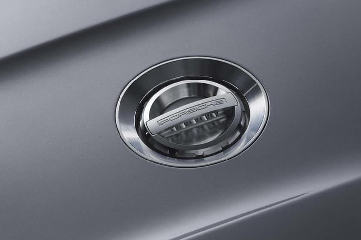 Closed Fuel Lid