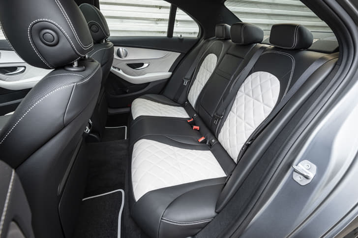 2018 Mercedes-Benz C 300d image gallery