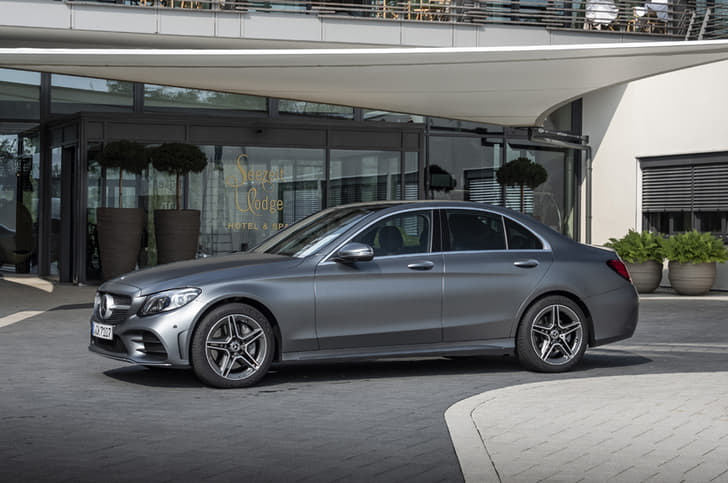 2018 Mercedes-Benz C 300d image gallery