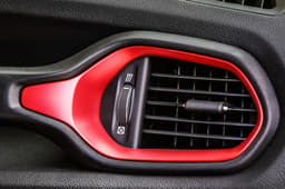 Jeep Renegade Trailhawk facelift image gallery