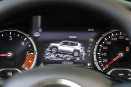 Jeep Renegade Trailhawk facelift image gallery