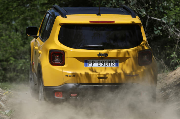 Jeep Renegade Trailhawk facelift image gallery