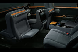 New Toyota Century image gallery