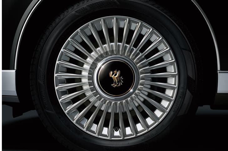 New Toyota Century image gallery