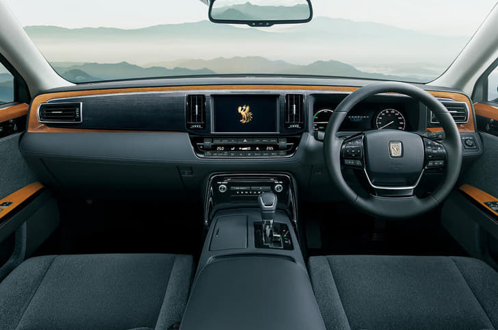 New Toyota Century image gallery