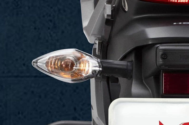 The turn signals are shared with the new Xtreme 200R and the existing Xtreme Sports.