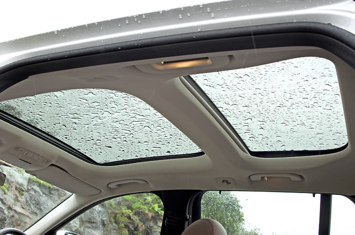 Mercedes-Benz E 220d All-Terrain image gallery