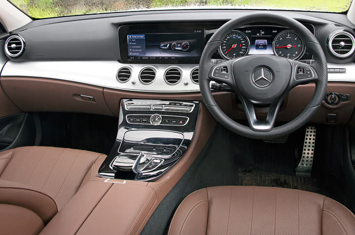 Mercedes-Benz E 220d All-Terrain image gallery