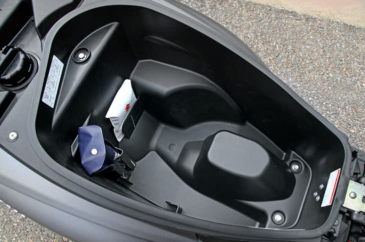 2018 Suzuki Burgman Street image gallery