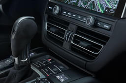 Porsche Macan Infotainment System