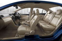 2018 Maruti Suzuki Ciaz image gallery