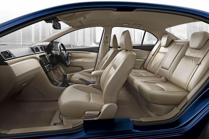 2018 Maruti Suzuki Ciaz image gallery